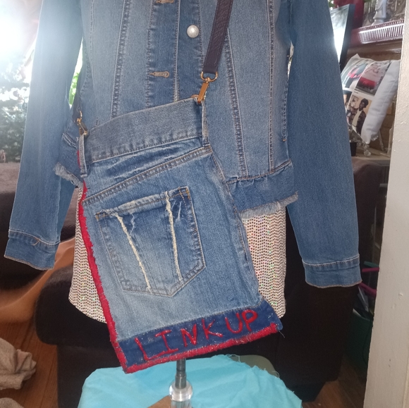 Custom - Picture 2 of 2